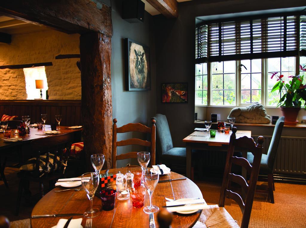 The Red Lion Inn Long Compton Екстер'єр фото